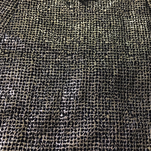 Gold metallic skirt - Picture 2 of 4